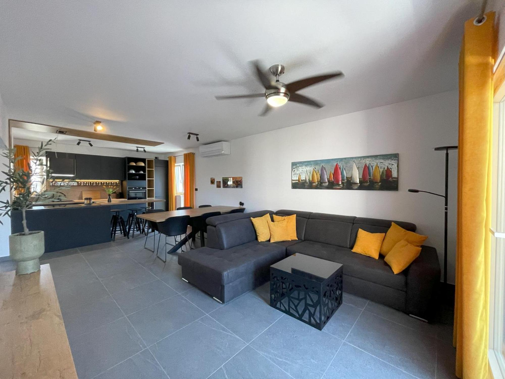 Valkane Beach Apartments PUY Eksteriør bilde